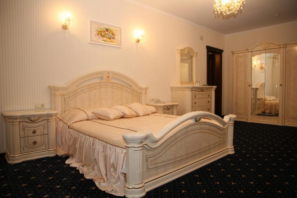 Kleopatra Vip Hotel Kamjanets-Podilsky Kamer foto