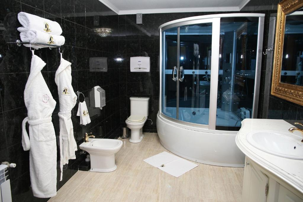 Kleopatra Vip Hotel Kamjanets-Podilsky Kamer foto